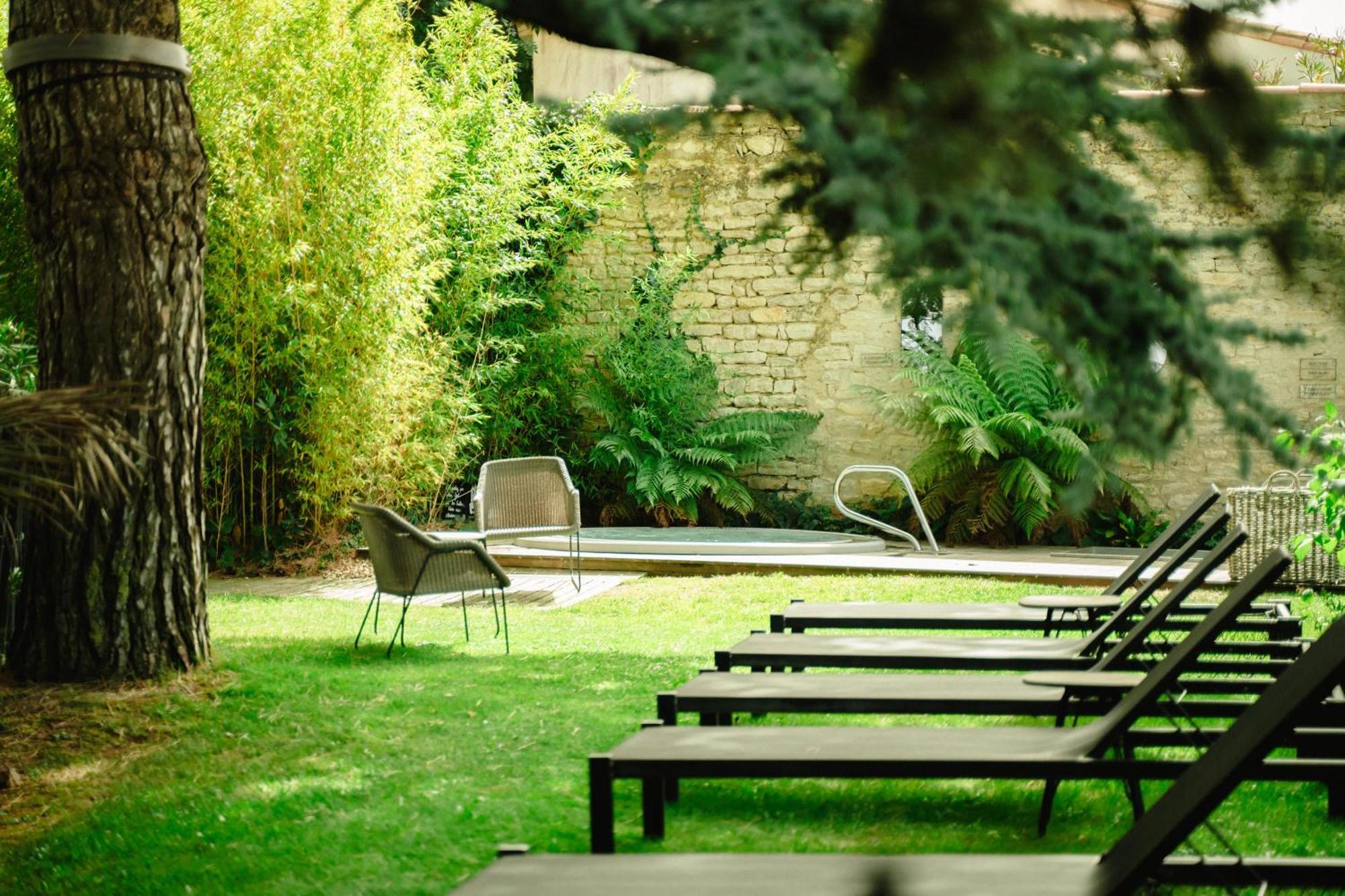 Le Clos Saint-Martin Hotel & Spa Zewnętrze zdjęcie